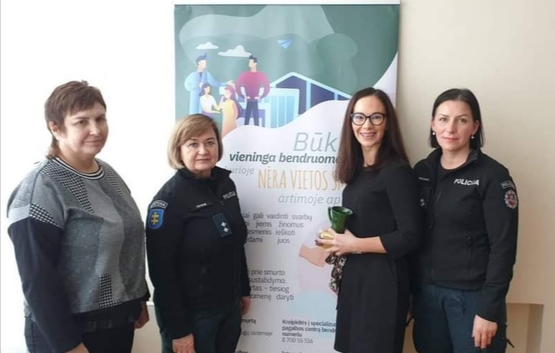 Lithuanian community police closely cooperate with the society (3)