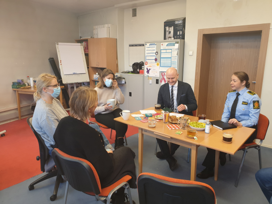 Susitikimai su Moterų informacijos centro ir Vaikų patyrusių seksualinę prievartą pagalbos centro atstovais (2)