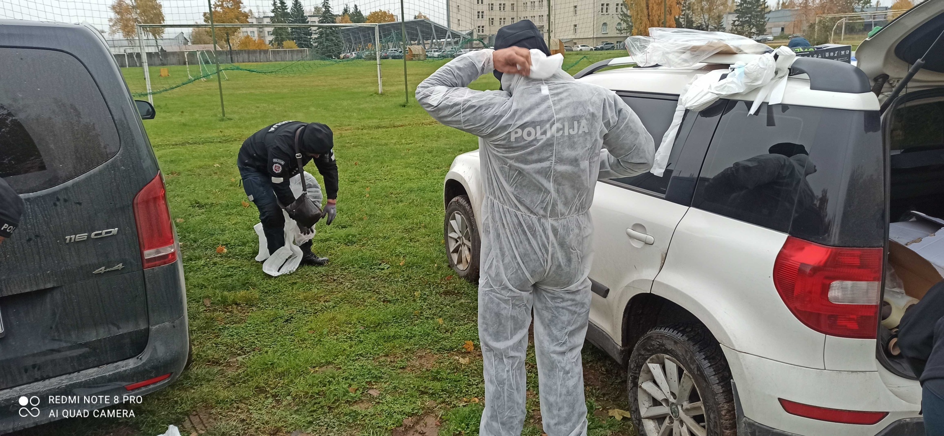 Mokymai „Sprogstamųjų (narkotinių) medžiagų pėdsakų paieška ir paėmimas, atliekant automobilio ar patalpos apžiūrą. Savadarbių sprogmenų (sintetinių narkotinių medžiagų) gamybos vietos (laboratorijos) tyrimo ypatumai, atliekant įvykio vietos apžiūrą...“ (8)